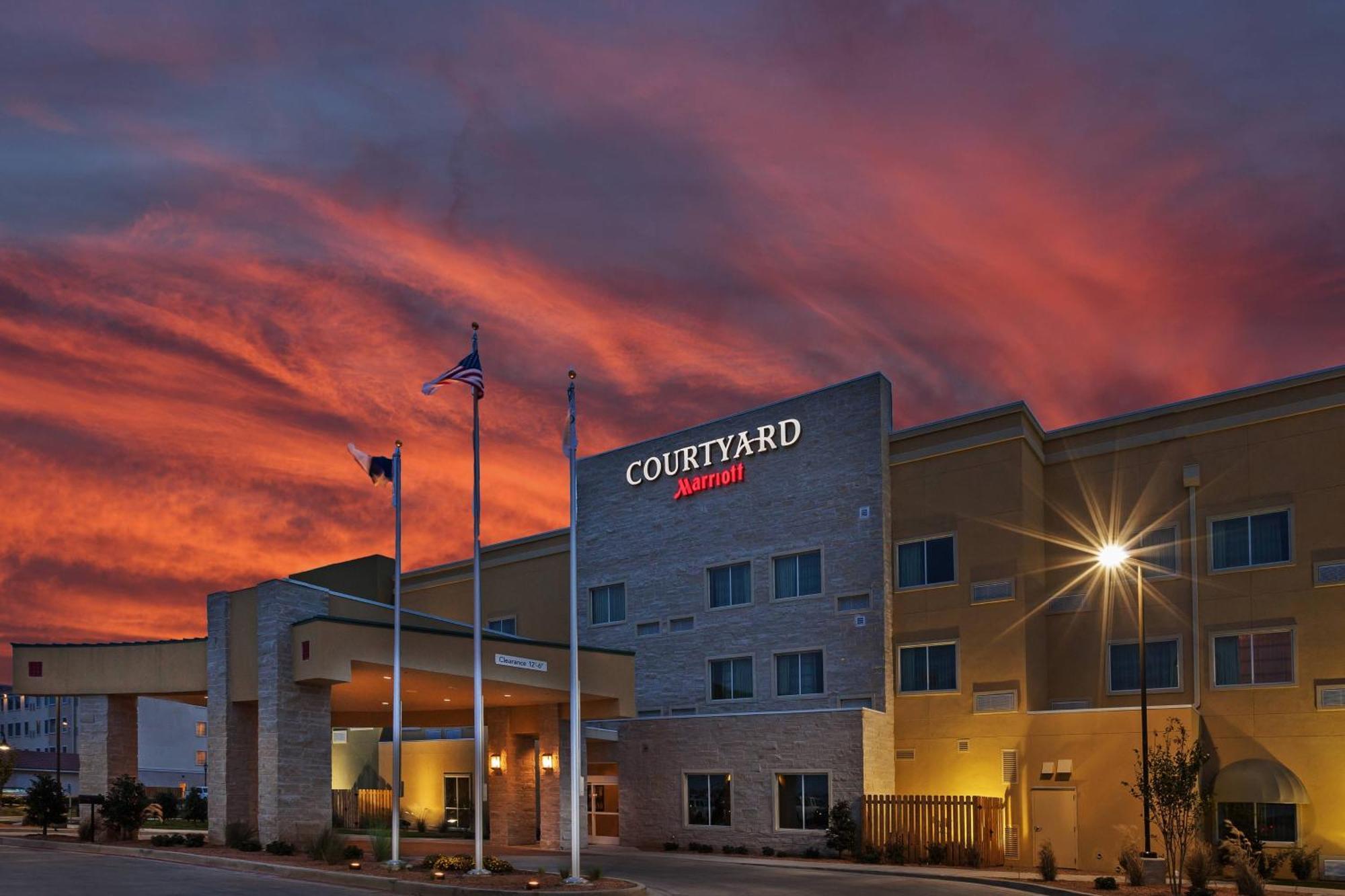 Courtyard By Marriott Odessa Hotel Exterior photo